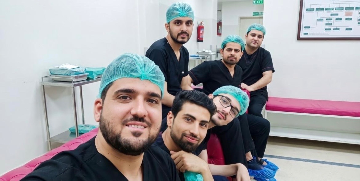 پاکستان به داکتران و محصلین طب افغان دستور خروج داد